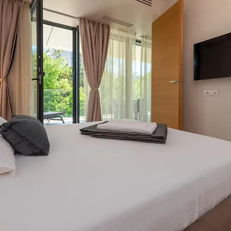Sunrise Vogh Appartement *